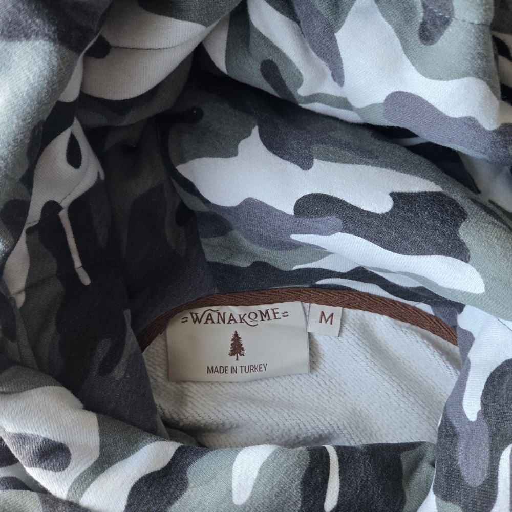 Wanakome Camouflage Hoodie with Patch
